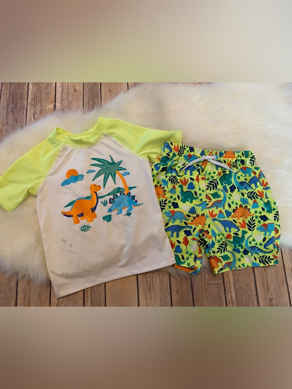 Boy’s 3T Children’s Place Dinosaur Swim Set Rash Guard Swim Trunks NEON